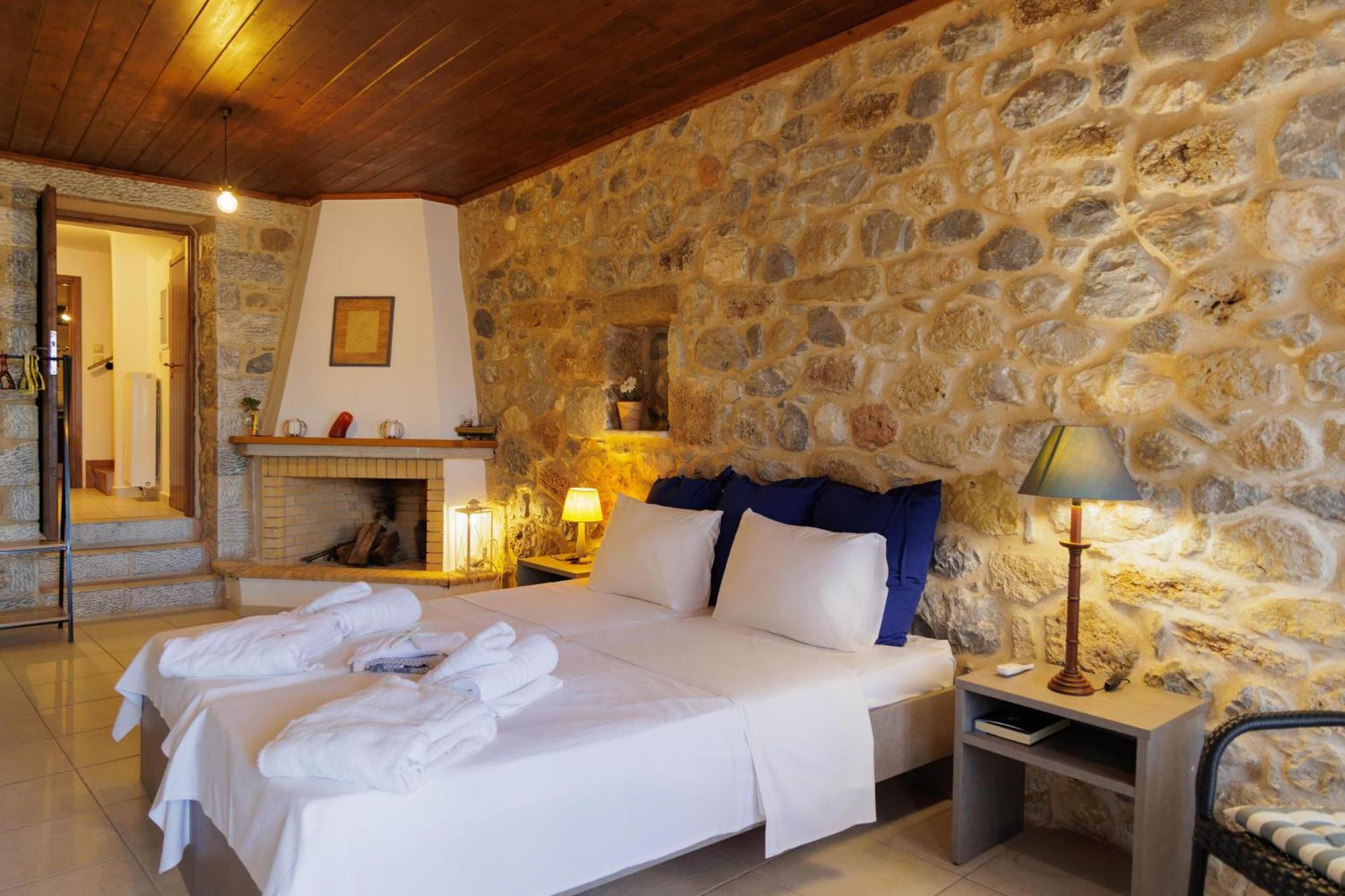 Sun Villa Néon Oítilon Buitenkant foto